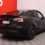 Tesla - Model Y - Performance - Tila-auto
