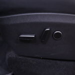 Tesla - Model Y - Performance - Tila-auto