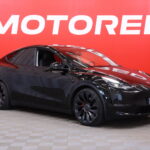 Tesla - Model Y - Performance - Tila-auto