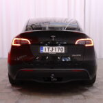 Tesla - Model Y - Performance - Tila-auto