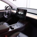 Tesla - Model Y - Long Range - Maastoauto