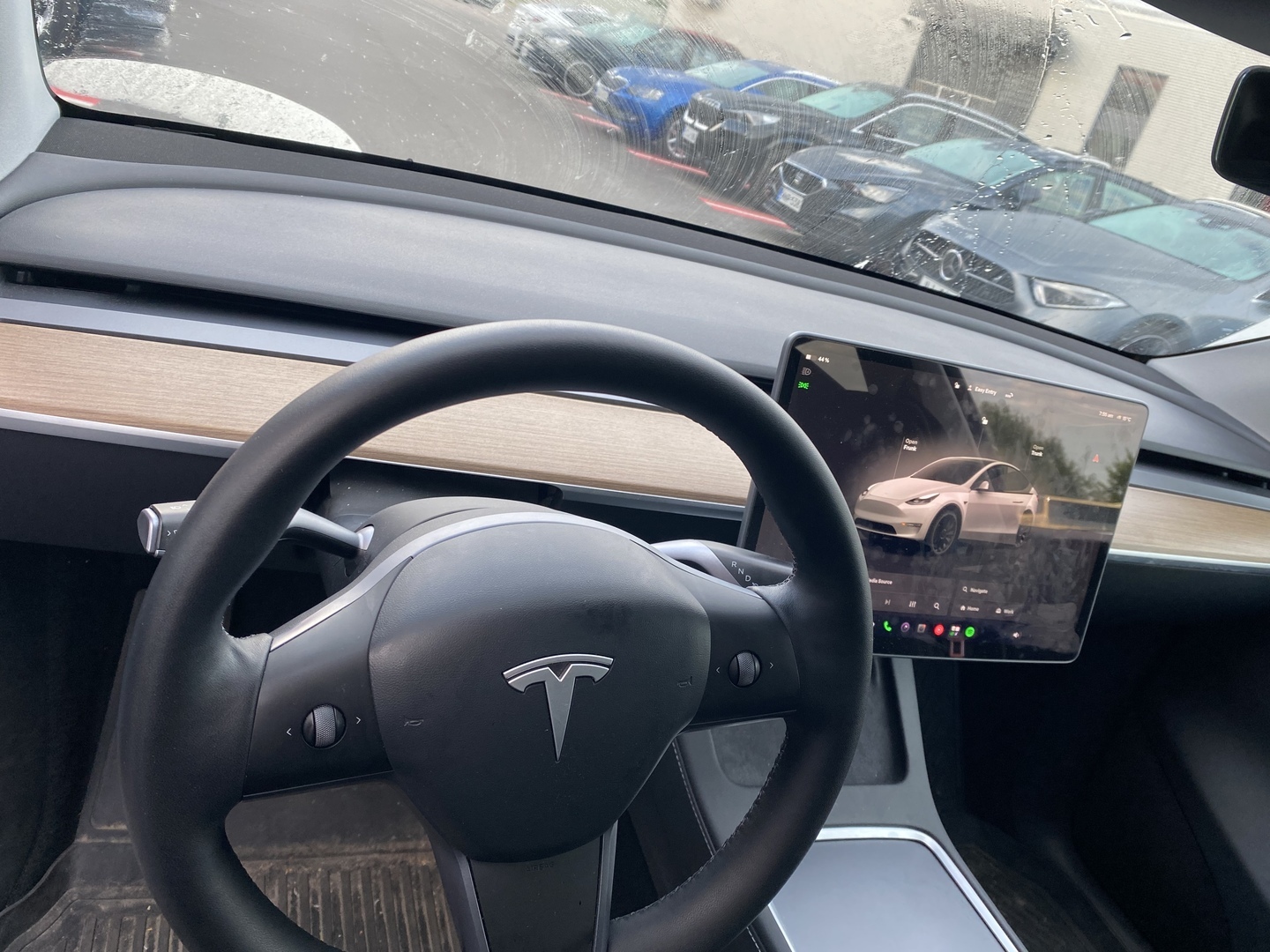 Tesla - Model Y - Long Range - Maastoauto