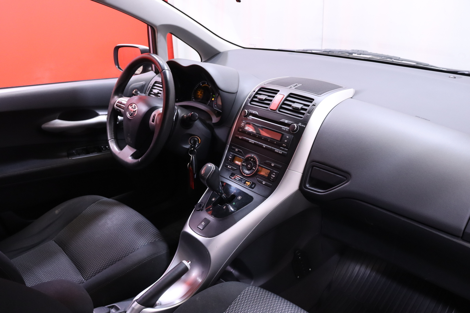 Toyota - Auris - 1,4 D-4D DPF Linea Sol 5ov MultiMode - Viistoperä