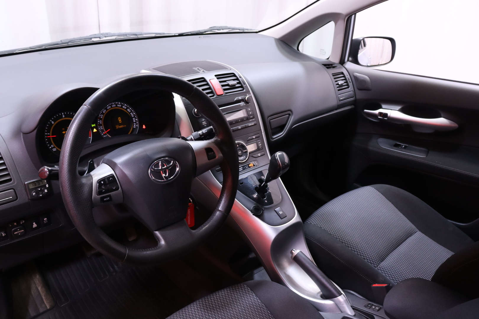 Toyota - Auris - 1,4 D-4D DPF Linea Sol 5ov MultiMode - Viistoperä
