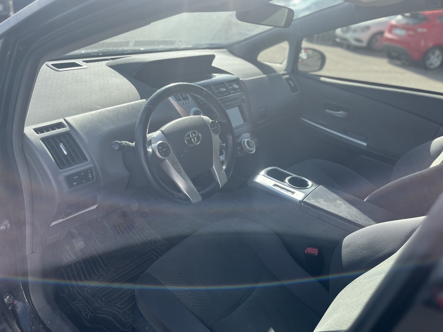Toyota - Prius+ - Active // HUD / Kamera / Vakkari / Juuri saapunut! // - Tila-auto