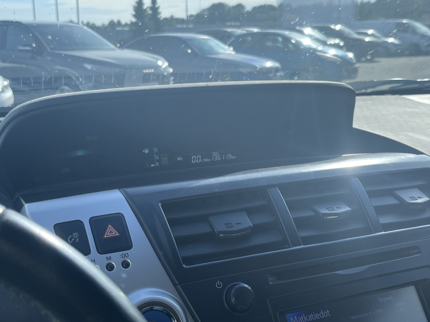Toyota - Prius+ - Active // HUD / Kamera / Vakkari / Juuri saapunut! // - Tila-auto
