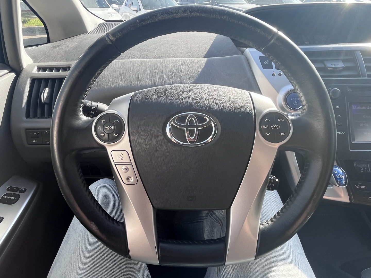 Toyota - Prius+ - Active // HUD / Kamera / Vakkari / Juuri saapunut! // - Tila-auto