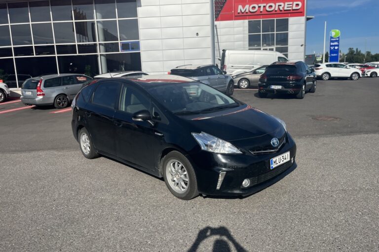 Toyota - Prius+ - Active // HUD / Kamera / Vakkari / Juuri saapunut! // - Tila-auto