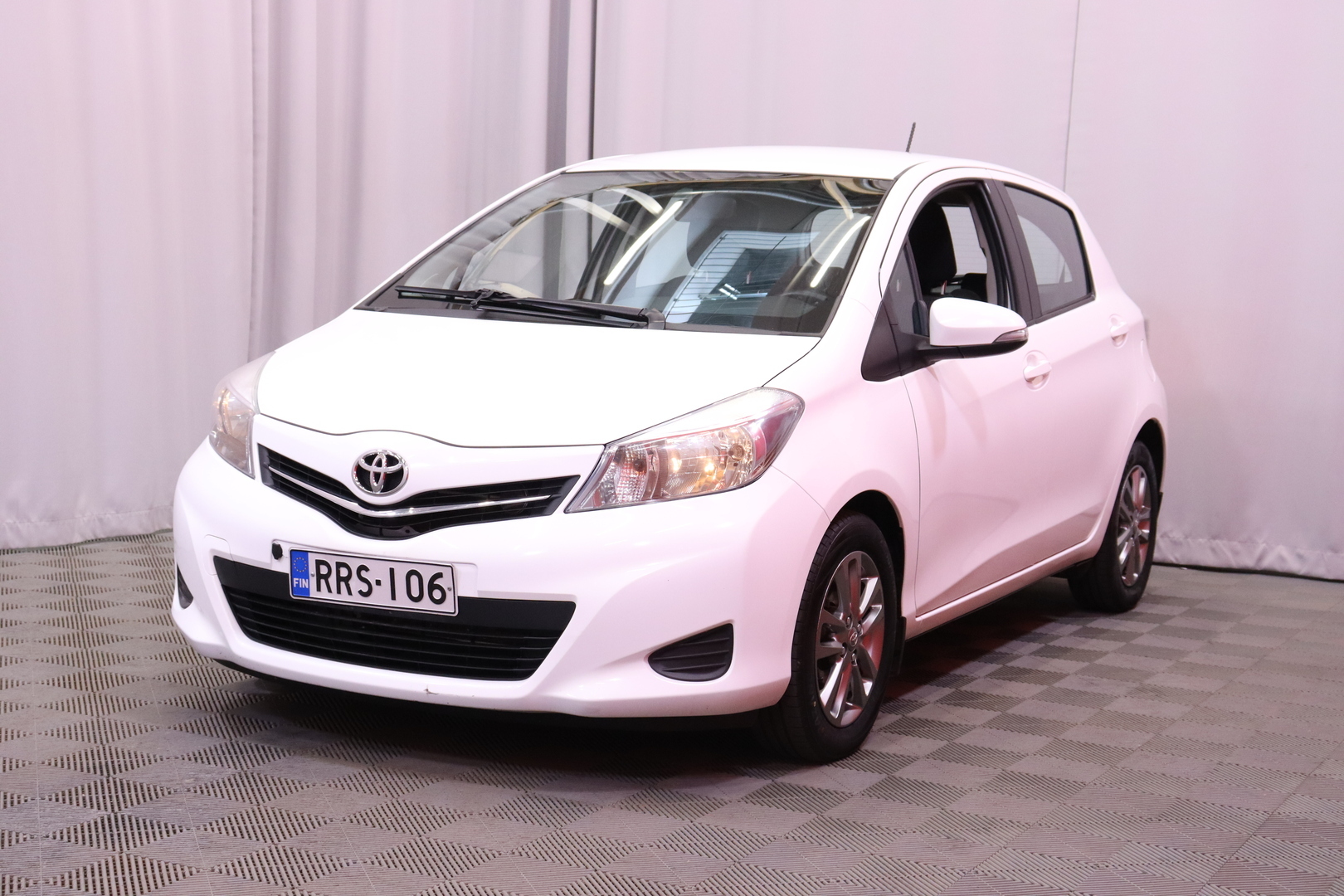 Toyota - Yaris - 1,33 Dual VVT-i Active 5ov - Viistoperä