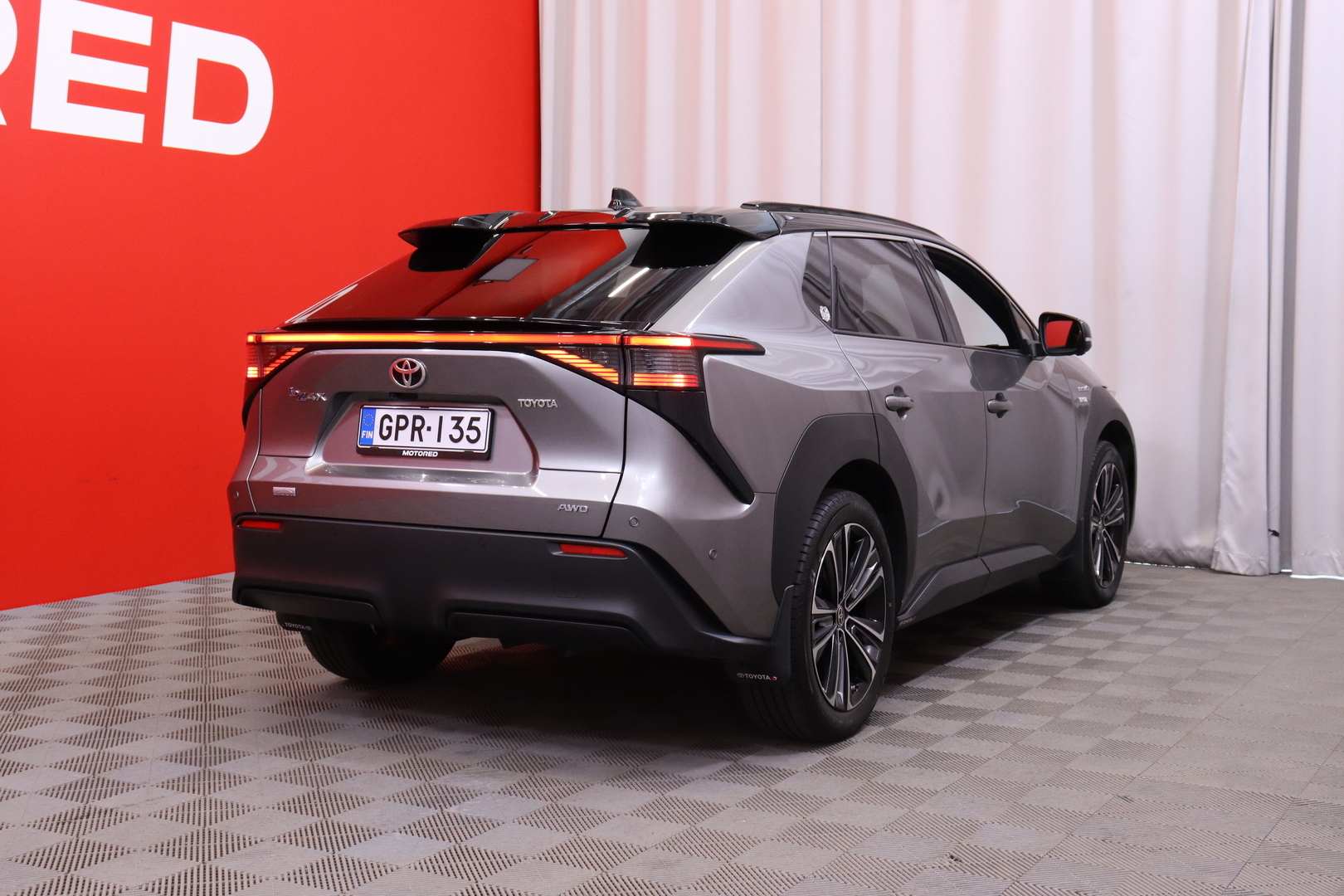 Toyota - bZ4X - Premium AWD // Huippuvarusteet! / JBL / Merkkihuollot / Panorama yms. // - Maastoauto