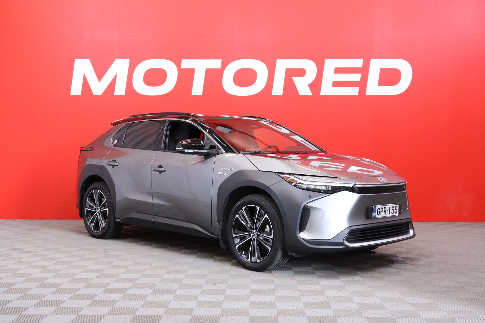 Toyota - bZ4X - Premium AWD // Huippuvarusteet! / JBL / Merkkihuollot / Panorama yms. // - Maastoauto