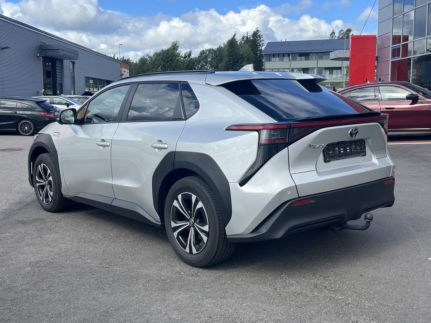 Toyota - bZ4X - Active - Maastoauto