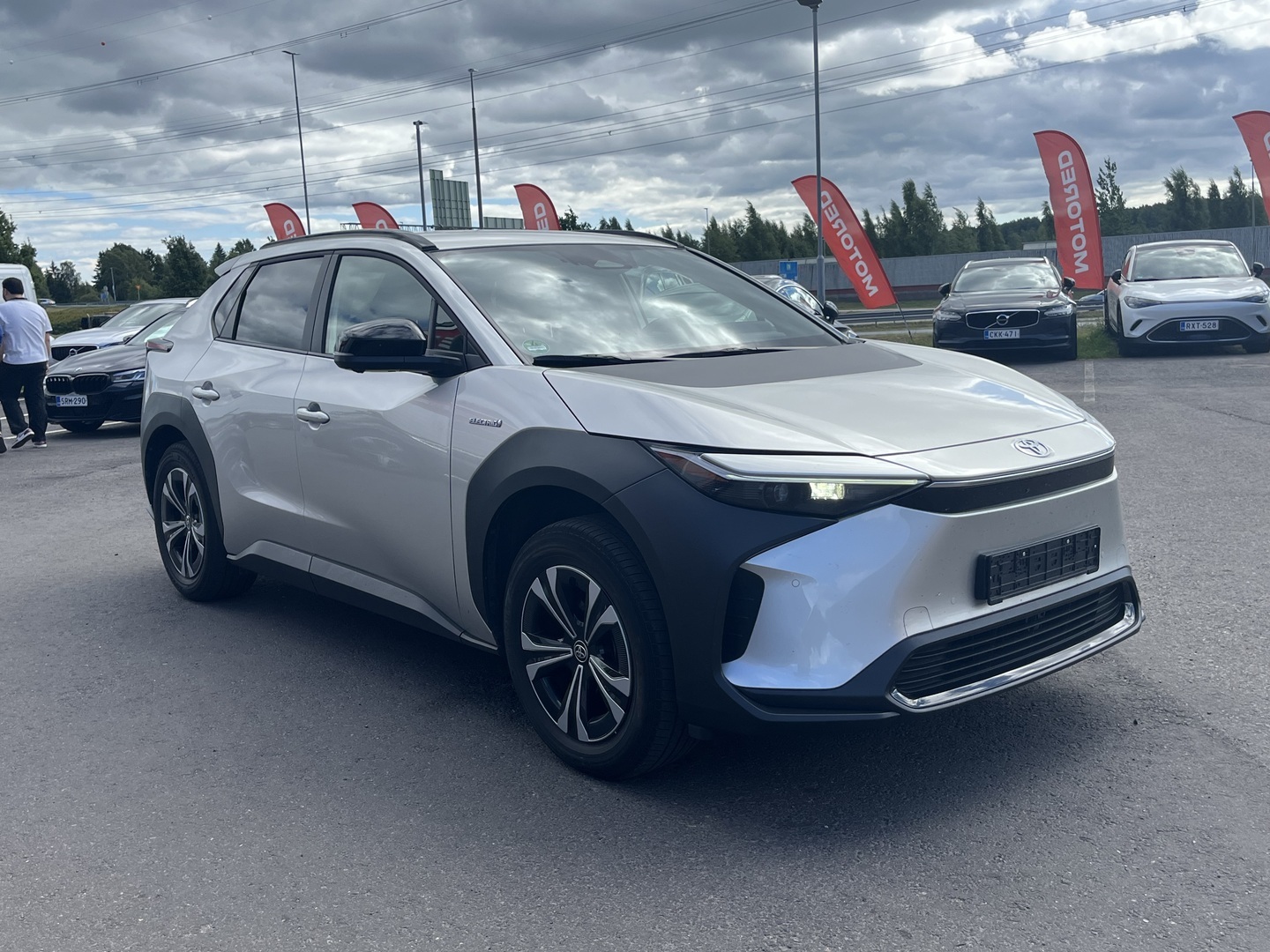 Toyota - bZ4X - Active - Maastoauto