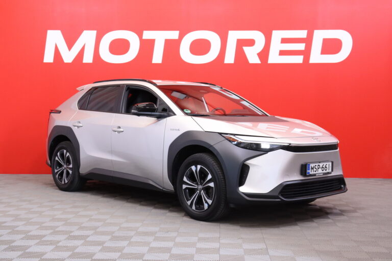 Toyota - bZ4X - Active - Maastoauto