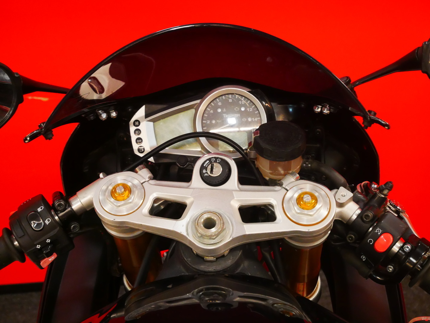 Triumph - Daytona - 675 // Juuri saapunut / Led-takavalo / Suomi-pyörä // - Moottoripyörä
