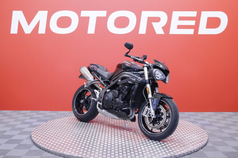 Triumph - SPEED TRIPLE - 1050 S // Juuri saapunut! / Suomipyörä / Huoltokirja / Arrow // - Moottoripyörä