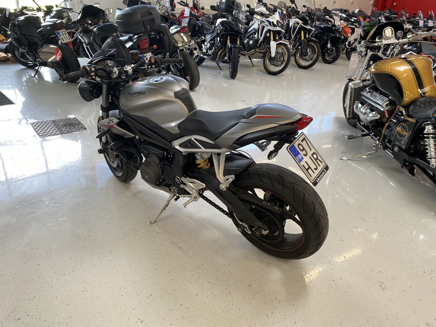 Triumph - STREET TRIPLE - 765 RS // Juuri saapunut! / Suomi-pyörä / Shifter / TC // - Moottoripyörä