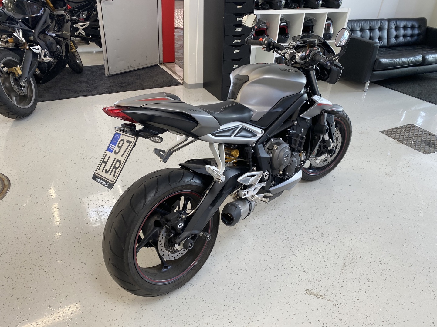 Triumph - STREET TRIPLE - 765 RS // Juuri saapunut! / Suomi-pyörä / Shifter / TC // - Moottoripyörä
