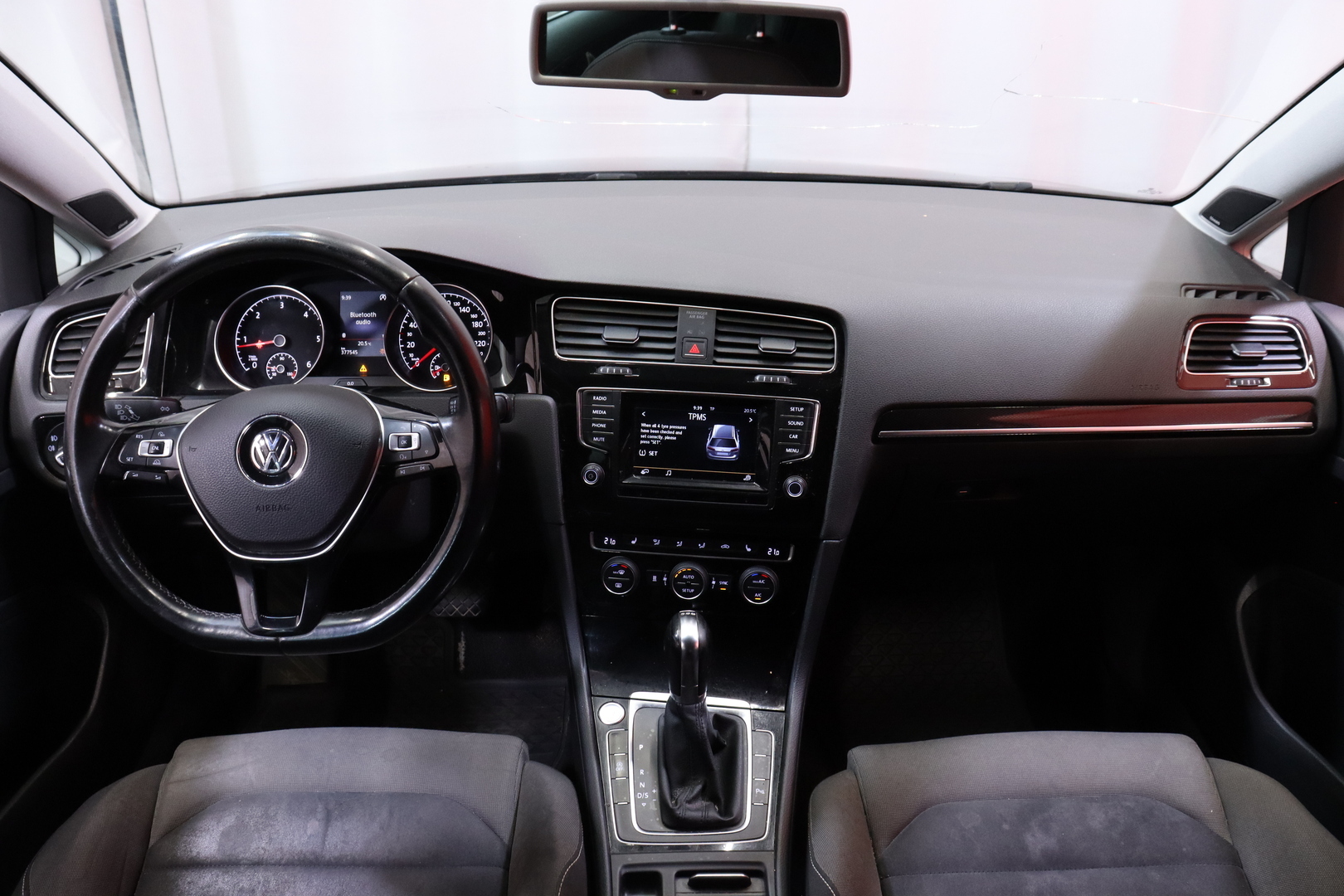 Volkswagen - Golf - Variant Highline 1,6 TDI 77 kW (105 hv) BlueMotion Technology DSG-automaatti - Farmari
