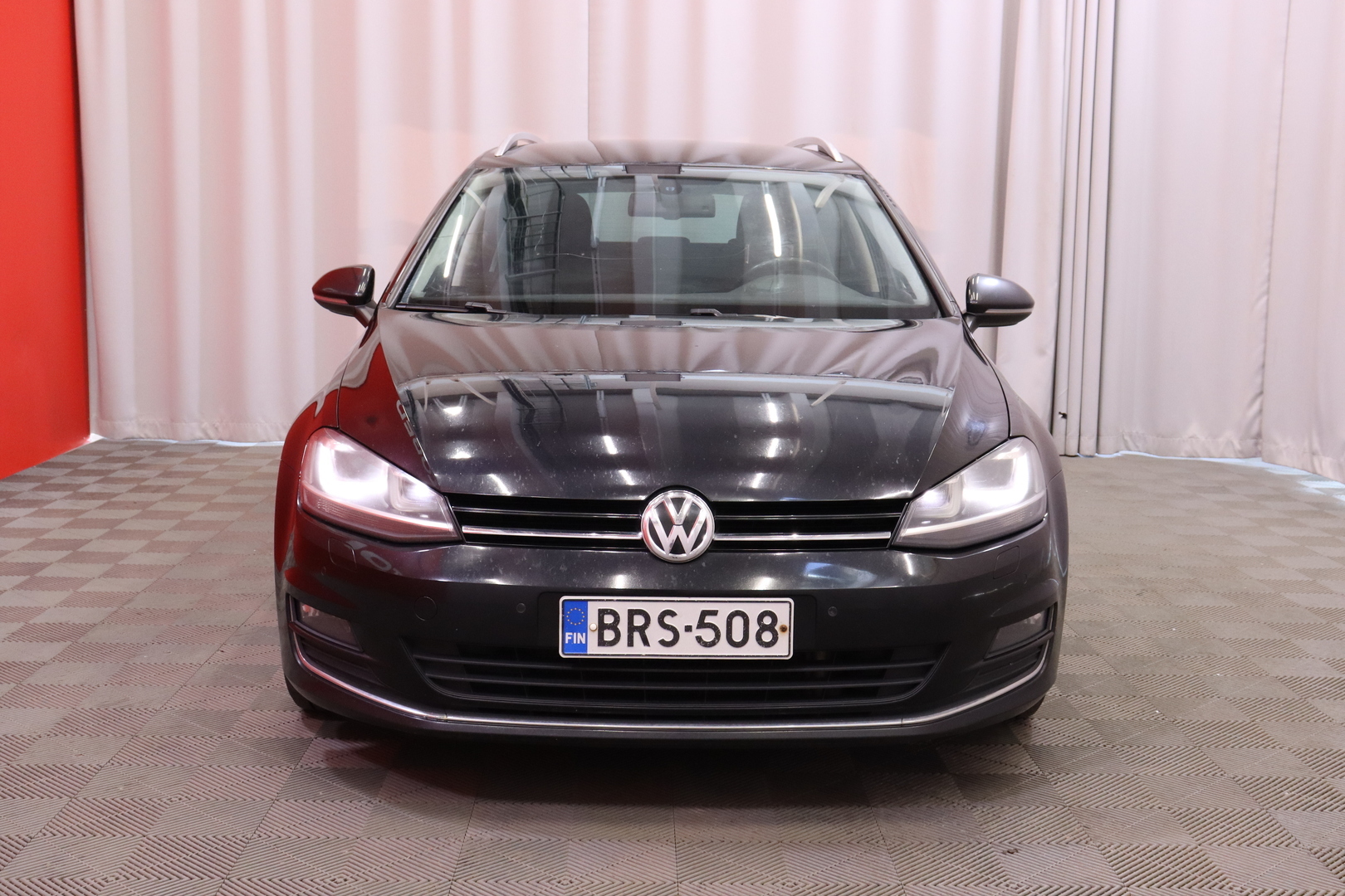 Volkswagen - Golf - Variant Highline 1,6 TDI 77 kW (105 hv) BlueMotion Technology DSG-automaatti - Farmari