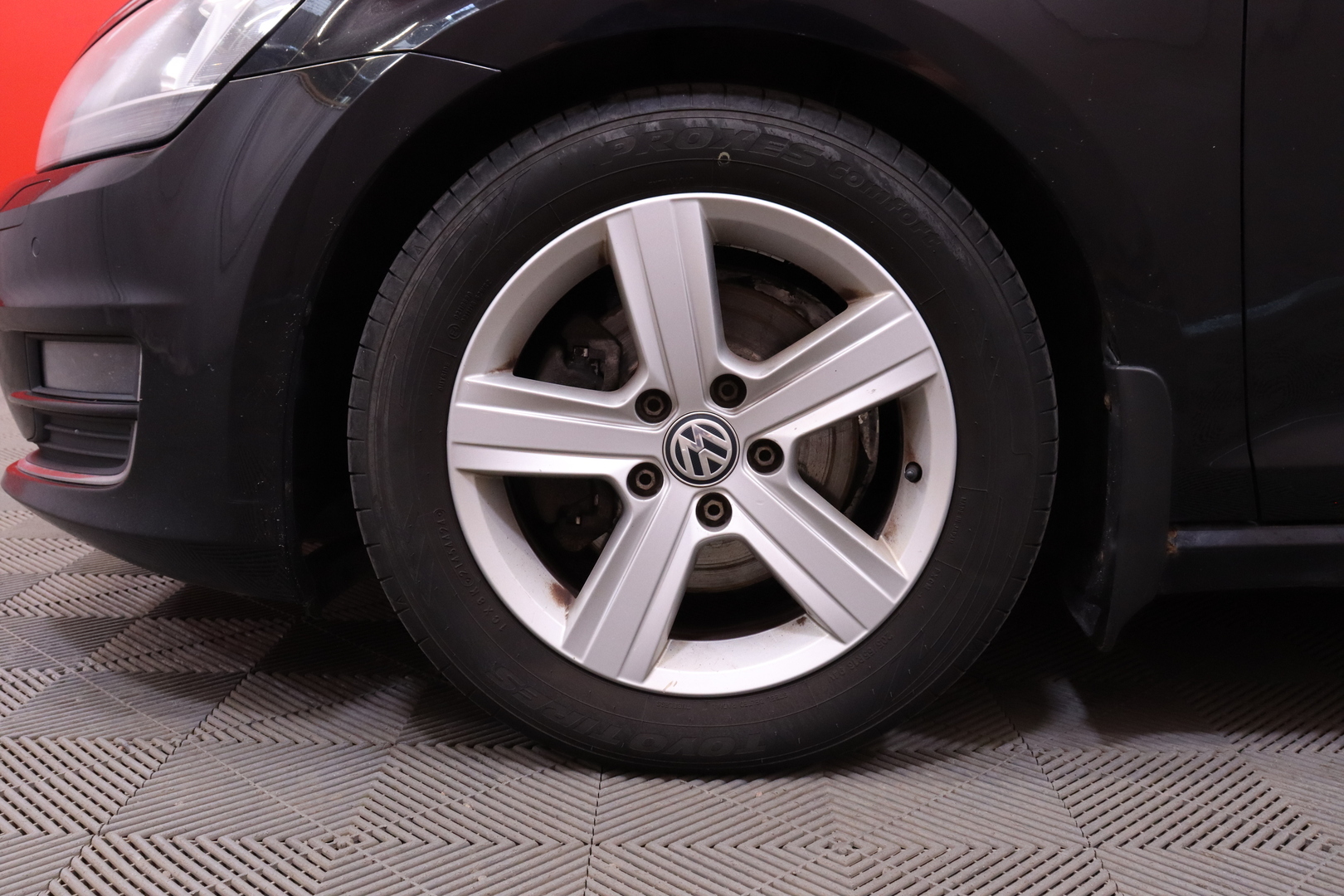 Volkswagen - Golf - Variant Highline 1,6 TDI 77 kW (105 hv) BlueMotion Technology DSG-automaatti - Farmari