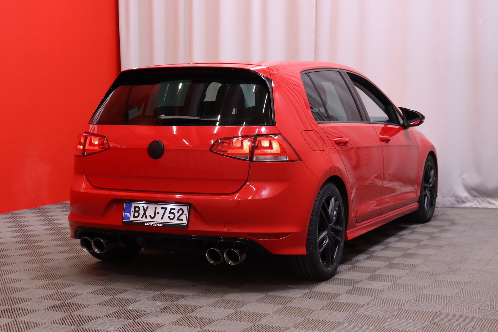 Volkswagen - Golf - R-line 1,2 TSI 77 kW (105 hv) BlueMotion Technology - Farmari