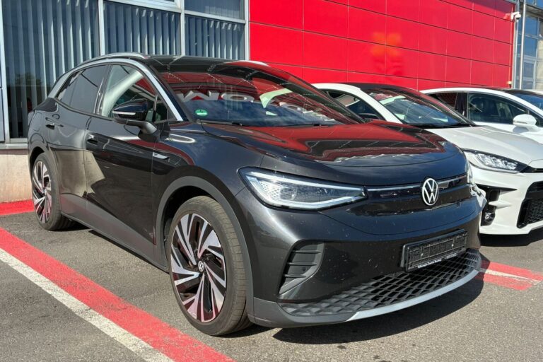 Volkswagen - ID.4 - Pro Performance 1ST Max 150 kW, akku 77 kWh - Maastoauto