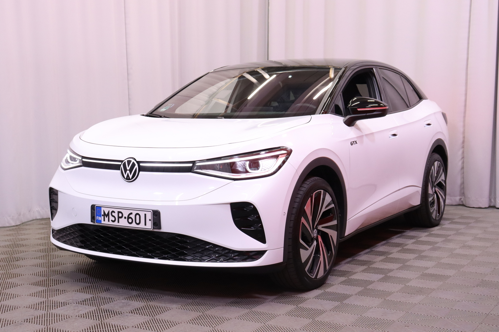 Volkswagen - ID.5 - GTX 4MOTION Business Max, akku 77 kWh - Maastoauto