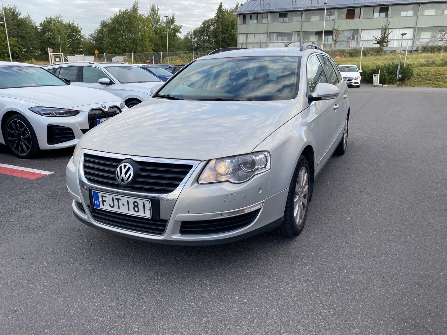 Volkswagen - Passat - Variant Comfortline 1,6 TDI 77 kW (105 hv) BlueMotion Technology - Farmari