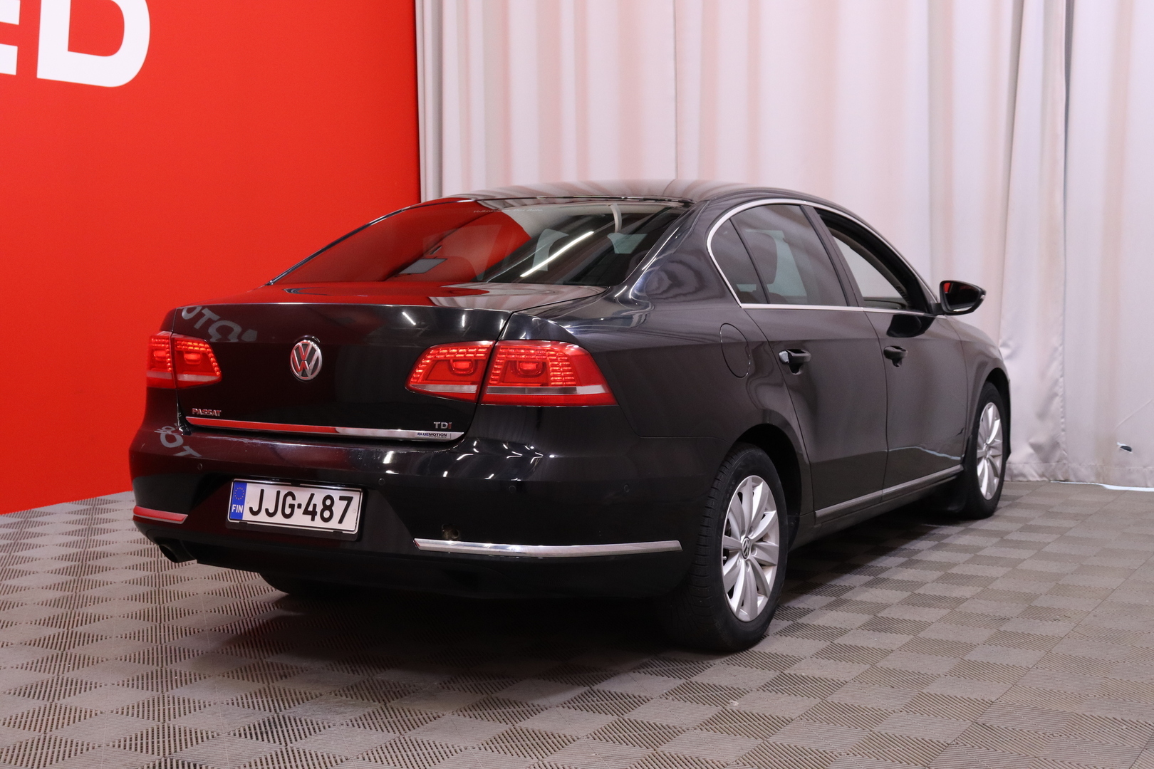 Volkswagen - Passat - Sedan Luxline 1,6 TDI 77 kW (105 hv) BlueMotion Technology ** MYYDÄÄN HUUTOKAUPAT.COM ! ** - Sedan