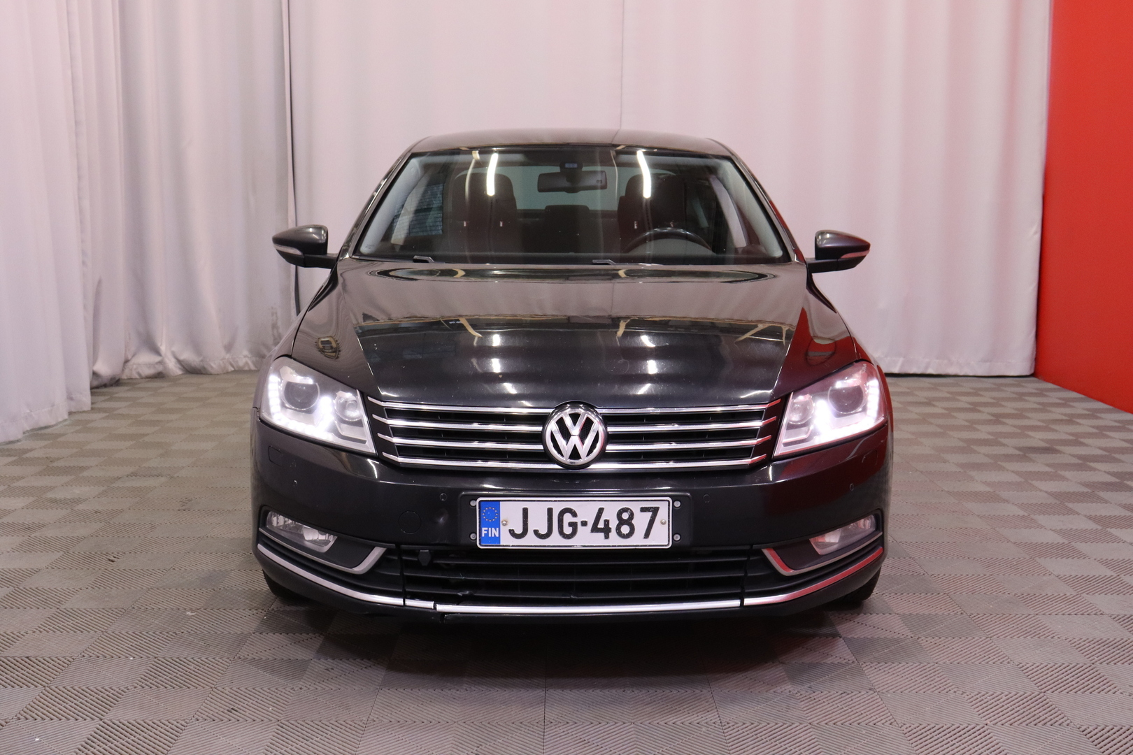Volkswagen - Passat - Sedan Luxline 1,6 TDI 77 kW (105 hv) BlueMotion Technology ** MYYDÄÄN HUUTOKAUPAT.COM ! ** - Sedan
