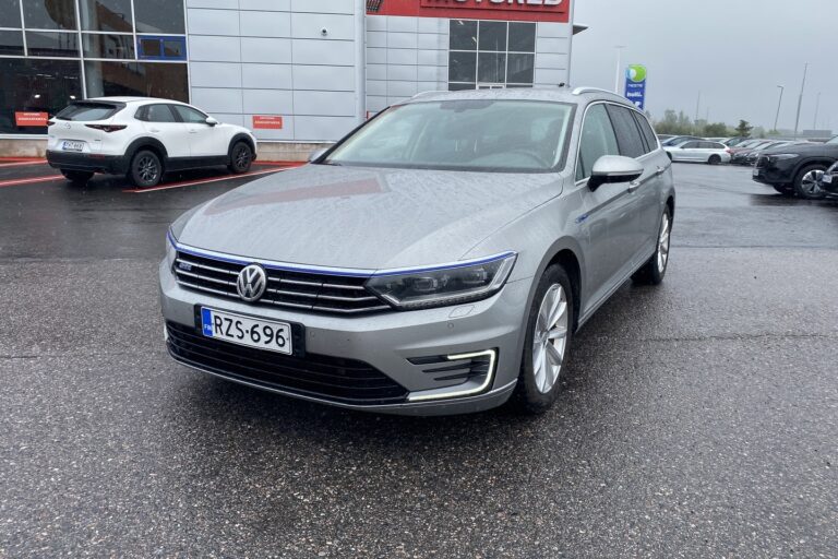 Volkswagen - Passat - Variant GTE Plug-In Hybrid 160 kW (218 hv) DSG-automaatti - Farmari