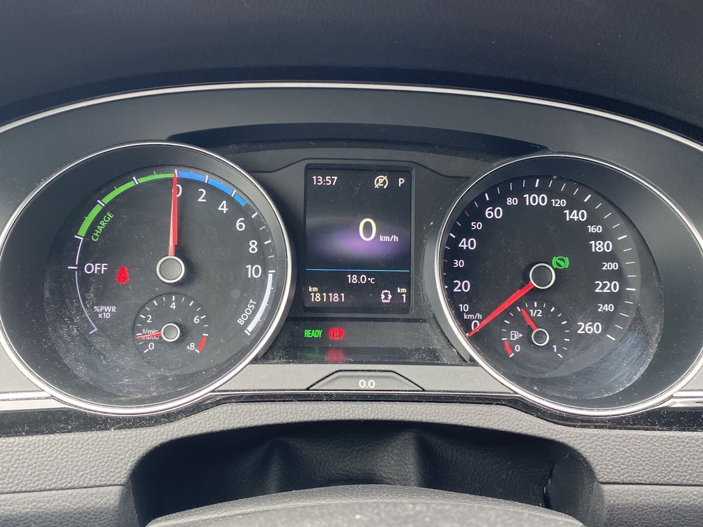 Volkswagen - Passat - Variant GTE Plug-In Hybrid 160 kW (218 hv) DSG-automaatti - Farmari