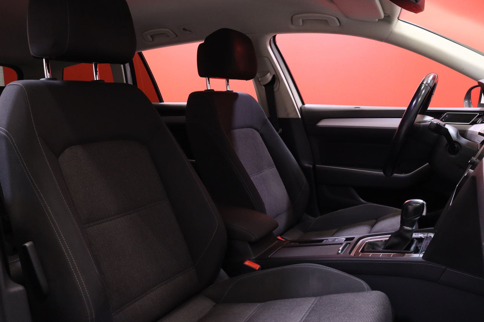 Volkswagen - Passat - Variant Comfortline 2,0 TDI 140 kW (190 hv) 4MOTION DSG-aut. Winter Edition - Farmari