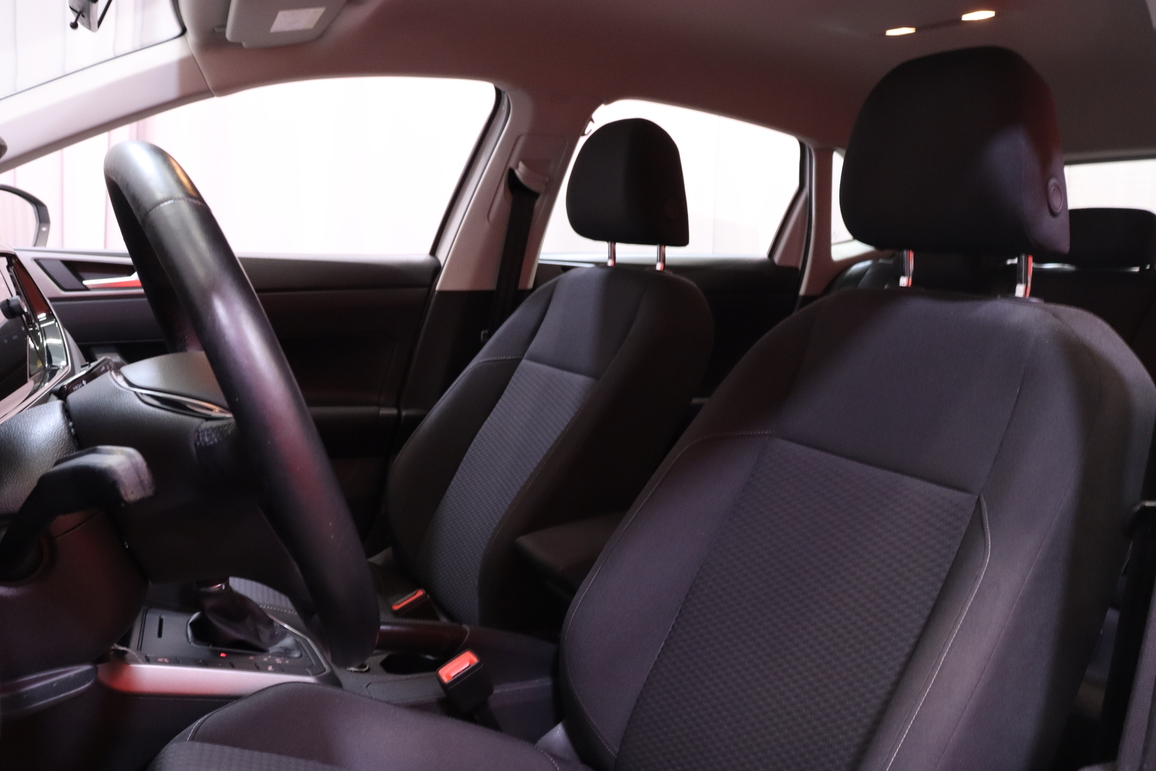 Volkswagen - Polo - Comfortline 1,0 TSI 70 kW (95 hv) DSG-automaatti // Suomi-auto / ACC / Lohkolämmitin / P.tutkat // - Viistoperä
