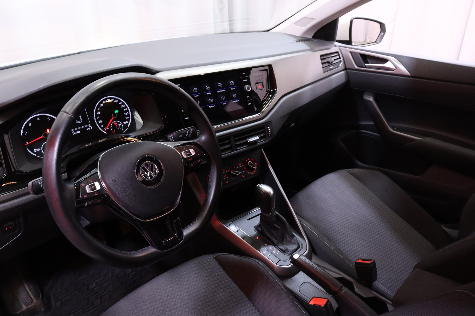 Volkswagen - Polo - Comfortline 1,0 TSI 70 kW (95 hv) DSG-automaatti // Suomi-auto / ACC / Lohkolämmitin / P.tutkat // - Viistoperä