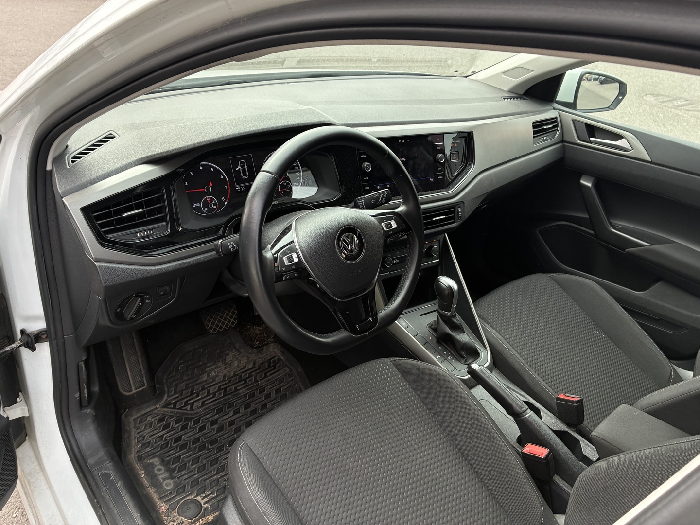 Volkswagen - Polo - Comfortline 1,0 TSI 70 kW (95 hv) DSG-automaatti - Viistoperä