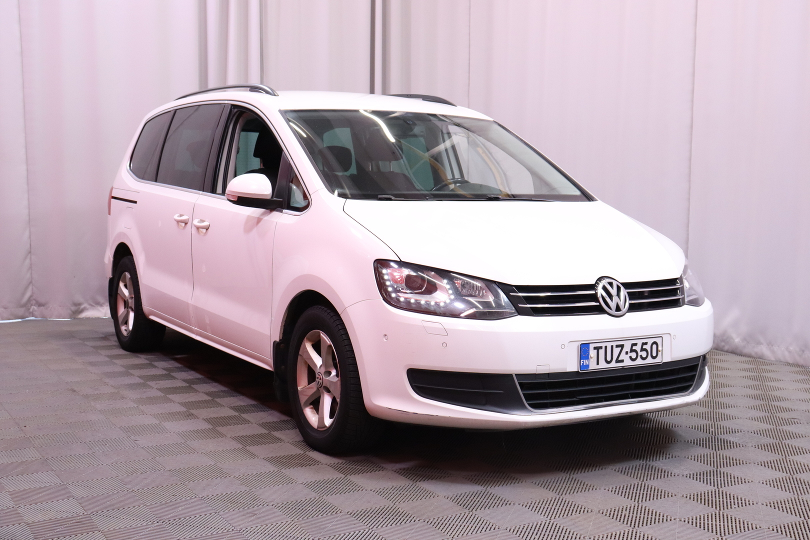 Volkswagen - Sharan - Comfortline 2,0 TDI 103 kW (140 hv) BlueMotion Technology DSG-automaatti - Tila-auto