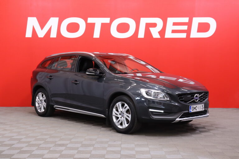 Volvo - V60 Cross Country - D4 AWD Summum aut - Farmari
