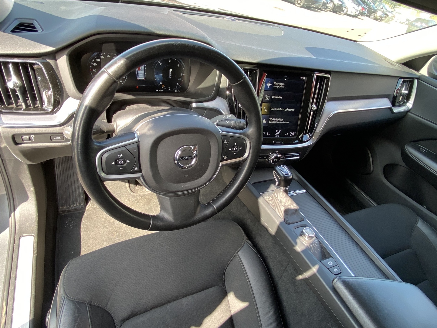 Volvo - V60 - D3 Momentum aut - Farmari
