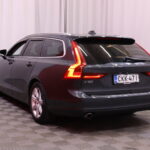 Volvo - V90 - D4 Momentum // Suomi-auto / Webasto / Jakohihna vaihdettu / Vetokoukku / ACC / Lämmitettävä tuulilasi / Muistipenkki - Farmari