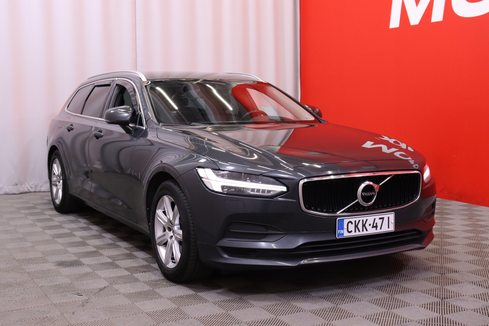 Volvo - V90 - D4 Momentum // Suomi-auto / Webasto / Jakohihna vaihdettu / Vetokoukku / ACC / Lämmitettävä tuulilasi / Muistipenkki - Farmari
