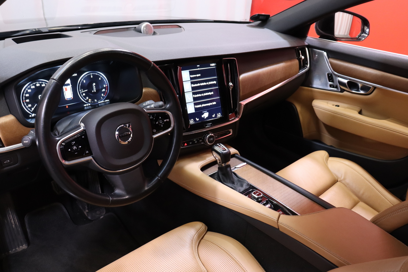 Volvo - V90 - D5 AWD Business Inscription aut - Farmari
