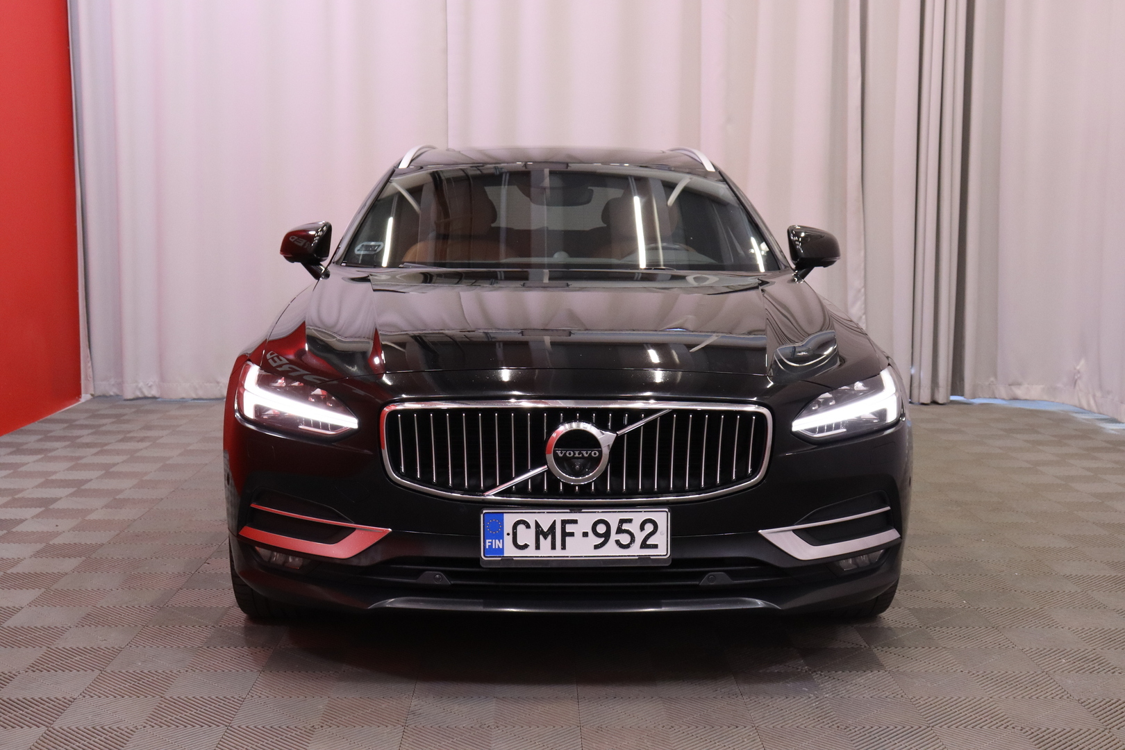 Volvo - V90 - D5 AWD Business Inscription aut - Farmari