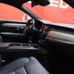 Volvo - V90 Cross Country - B4 AWD D-MHEV Business aut/ Juuri huollettu Suomi-auto! / Webasto / ACC / H&K / Koukku / - Farmari