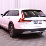 Volvo - V90 Cross Country - B4 AWD D-MHEV Business aut/ Juuri huollettu Suomi-auto! / Webasto / ACC / H&K / Koukku / - Farmari