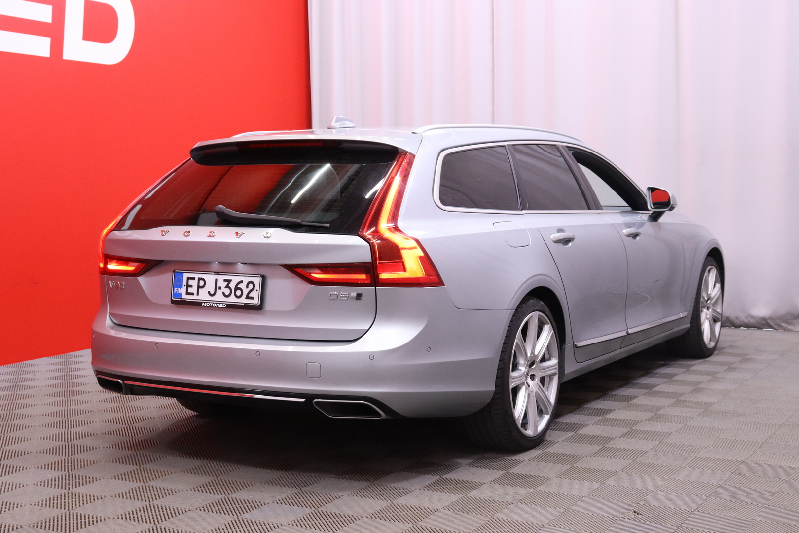 Volvo V90 D5 AWD Inscription aut 2016, kuva 2/41
