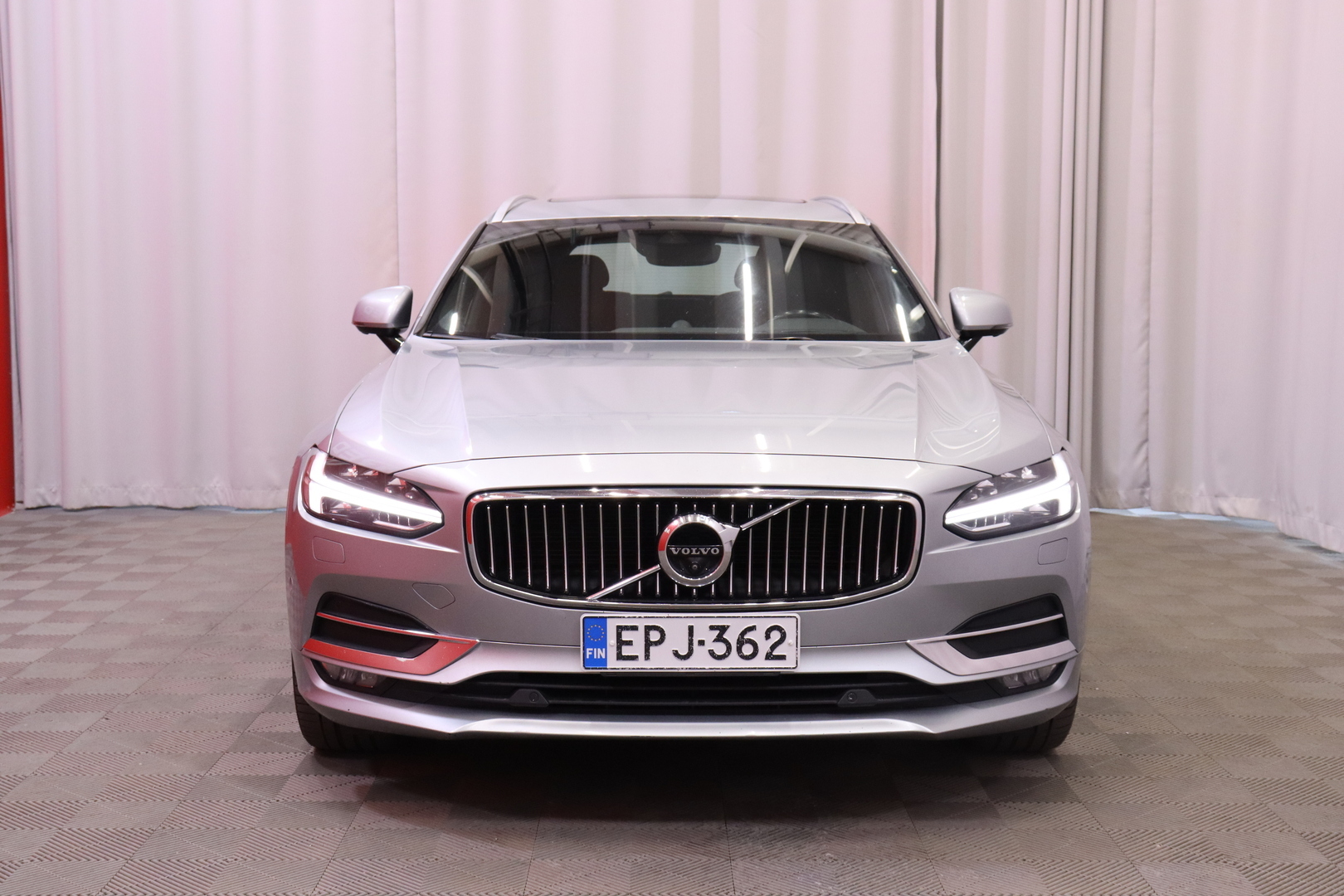 Volvo V90 D5 AWD Inscription aut 2016, kuva 7/41