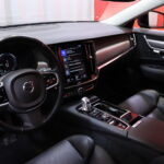 Volvo - V90 - T8 AWD Momentum aut - Farmari