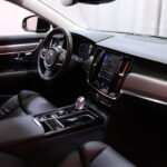 Volvo - V90 - T8 AWD Momentum aut - Farmari